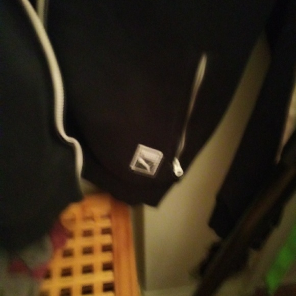 Puma jacket - Picture 2 of 2